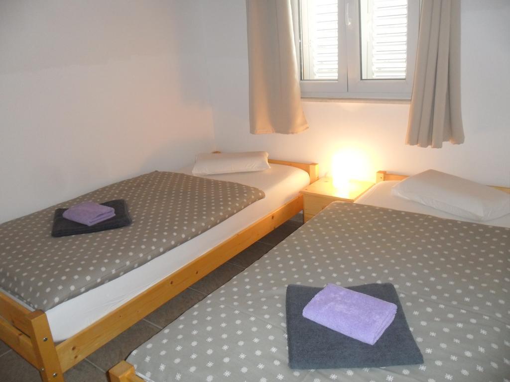 Apartments Villa Natali - Heating Pool Trogir Eksteriør bilde