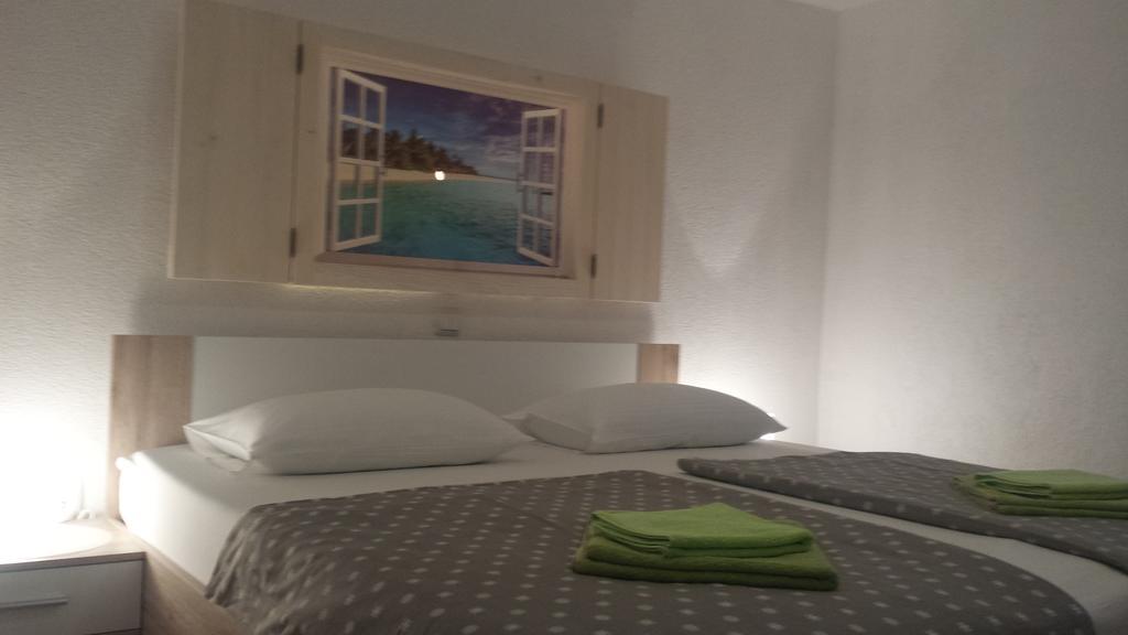 Apartments Villa Natali - Heating Pool Trogir Eksteriør bilde